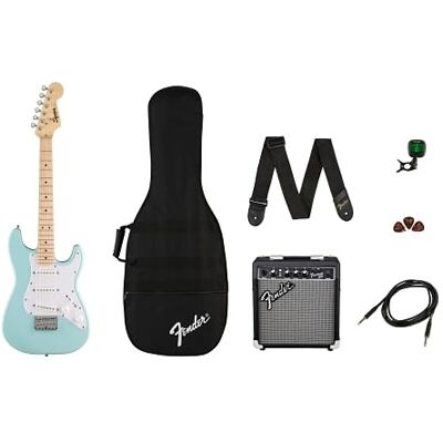 Fender Pacchetto chitarra elettrica FSR Squier Electric Mini Stratocaster, Daphne Blue, ideale per principianti. Include amplificatore, cavo, tracolla, plettri e accordatore a clip Fender Pacchetto chitarra elettrica FSR Squier Electric Mini Stratocaster, Daphne Blue, ideale per principianti. Include amplificatore, cavo, tracolla, plettri e accordatore a clip