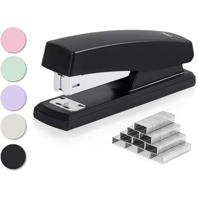 deli Cucitrice con 640 punti metallici – Cucitrice da ufficio desktop, capacità 25 fogli, pinzatrice compatta e set di graffette per casa, scuola e ufficio, cancelleria nera deli Cucitrice con 640 punti metallici – Cucitrice da ufficio desktop, capacità 25 fogli, pinzatrice compatta e set di graffette per casa, scuola e ufficio, cancelleria nera