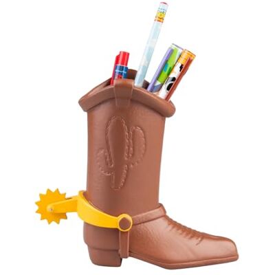 Grupo Erik Portapenne da Scrivania Toy Story Set Cancelleria: Porta Penne Decorativo in Resina a Forma di Stivale di Woody con 2 Penne, Gomma, Matita e Temperino Regalo Disney (18 x 16,3 x 8,5 cm) Grupo Erik Portapenne da Scrivania Toy Story Set Cancelleria: Porta Penne Decorativo in Resina a Forma di Stivale di Woody con 2 Penne, Gomma, Matita e Temperino Regalo Disney (18 x 16,3 x 8,5 cm)