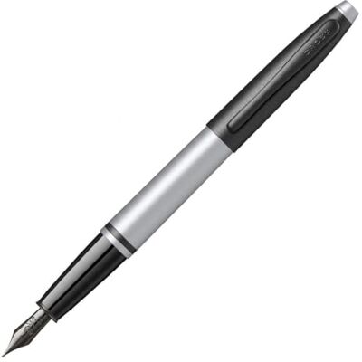CROSS Calais Penna stilografica con pennino a M, con cartuccia d'inchiostro nera e confezione regalo Premium, colore: Grigio opaco CROSS Calais Penna stilografica con pennino a M, con cartuccia d'inchiostro nera e confezione regalo Premium, colore: Grigio opaco