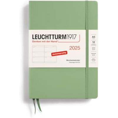 LEUCHTTURM1917 Agenda settimanale 2025, formato A5, copertina rigida, 12 mesi, 80 g, a righe Salvia LEUCHTTURM1917 Agenda settimanale 2025, formato A5, copertina rigida, 12 mesi, 80 g, a righe Salvia