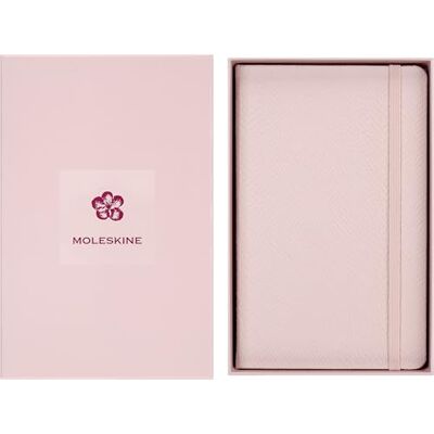 Moleskine Taccuino Precious & Ethical Sakura Taccuino a Righe con Copertina Rigida Vegana Certificata VEGEA, in Confezione Regalo Riutilizzabile, Formato Large 13 x 21 Moleskine Taccuino Precious & Ethical Sakura Taccuino a Righe con Copertina Rigida Vegana Certificata VEGEA, in Confezione Regalo Riutilizzabile, Formato Large 13 x 21