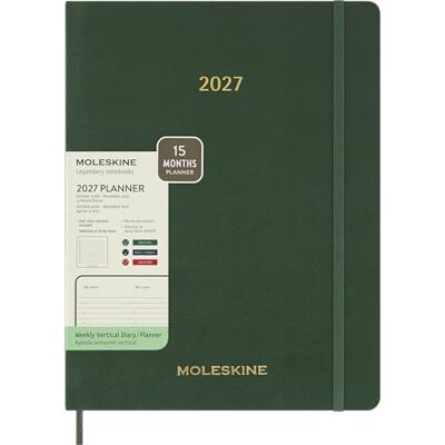 Moleskine Agenda Settimanale Verticale 2026-2027, Essential Planner 15 Mesi Con Slot Orari Giornalieri e Copertina Flessibile, Formato XXL 23,5x28,14 cm, Colore Verde Mirto Moleskine Agenda Settimanale Verticale 2026-2027, Essential Planner 15 Mesi Con Slot Orari Giornalieri e Copertina Flessibile, Formato XXL 23,5x28,14 cm, Colore Verde Mirto