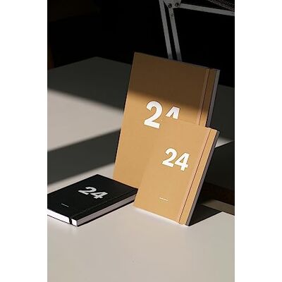 OD OCTÀGONDESIGN 2024 Planner grande settimanale formato A4 Kraft OD OCTÀGONDESIGN 2024 Planner grande settimanale formato A4 Kraft