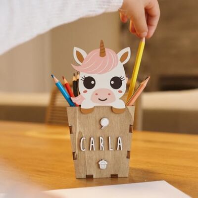 WONDEE Portapenne in Legno Personalizzato con Nome, Organizer da Scrivania con Unicorno per Bambini, Regali di Compleanno per la Scuola per Bambini, Accessori da Scrivania per Ragazze e Ragazzi WONDEE Portapenne in Legno Personalizzato con Nome, Organizer da Scrivania con Unicorno per Bambini, Regali di Compleanno per la Scuola per Bambini, Accessori da Scrivania per Ragazze e Ragazzi