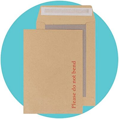 Triplast , 162 x 229 mm, formato C5, in carta Manilla, formato A5, rigida, con buste, confezione da 50 pezzi Triplast , 162 x 229 mm, formato C5, in carta Manilla, formato A5, rigida, con buste, confezione da 50 pezzi