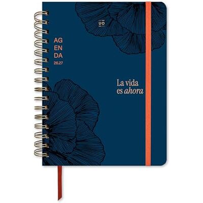 UO Agenda scolastica Kyoto, vista settimanale, inizia a settembre 2026 e termina ad agosto 2027, copertina rigida, include 134 adesivi, elastico, segnalibro a righello e nastro segnalibro, blu UO Agenda scolastica Kyoto, vista settimanale, inizia a settembre 2026 e termina ad agosto 2027, copertina rigida, include 134 adesivi, elastico, segnalibro a righello e nastro segnalibro, blu