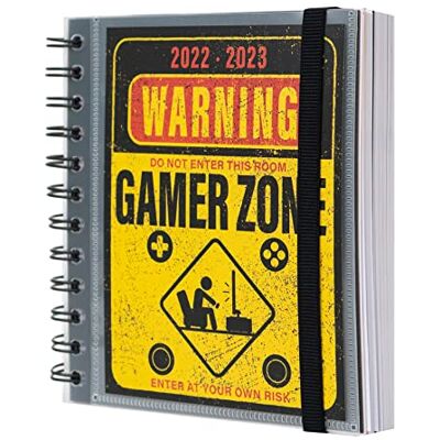 Grupo Erik : Diario Scuola 2022 2023 Gameration, diario scolastico giornaliero con 11 mesi, 16x14cm, ideale come diario gamer, diario scuola 2022 2023 elementari bambino o diario scuola 2022 2023 medie Grupo Erik : Diario Scuola 2022 2023 Gameration, diario scolastico giornaliero con 11 mesi, 16x14cm, ideale come diario gamer, diario scuola 2022 2023 elementari bambino o diario scuola 2022 2023 medie