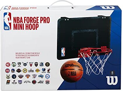 Wilson Minicanestro da basket NBA FORGE PRO MINI HOOP, Con Adesivi di tutte le Squadre, Dimensioni tabellone 46 x 28, Nero