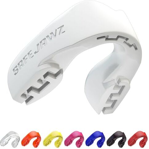 SAFEJAWZ Vestibilità Slim Paradenti Sportivo Adulti e Bambini Contatto Completo per Tutti Gli Sport, tra Cui Rugby, MMA, Hockey, Judo Arti Marziali e Boxe (Adulto (12+ Anni), bianco)