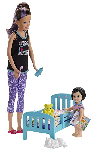Barbie ® Skipper Babysitter Playset con Bambole Nanna con Bambina, Lettino e Accessori, Giocattolo per Bambini 3+ Anni,