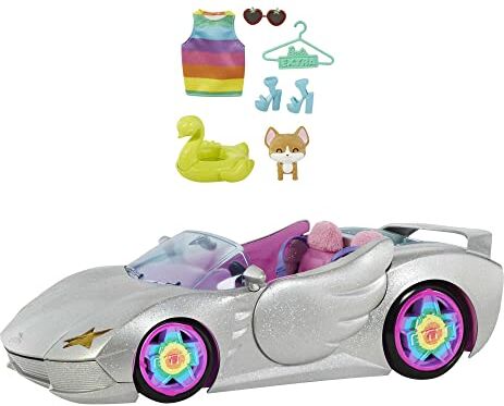 Barbie -Extra Cabrio a 2 Posti, Argento Metallizzato dagli Interni Rosa, con Ruote, Cagnolino e Piscina per Cuccioli e Accessori, Giocattolo per Bambini 3+ Anni,