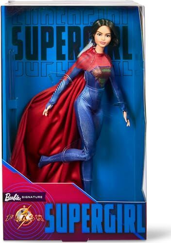 Barbie Supergirl Doll, collezione Doll from The Flash Movie Wearing Red and Blue Suit with Cape, Doll Stand Included