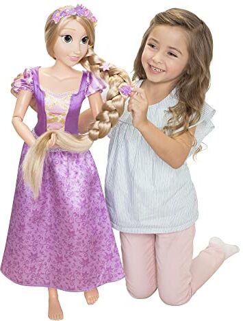 Disney bambola Playdate alta 80 cm di Rapunzel articolata con accessori. La tua nuova amica alta come te, con cui vivere splendide avventure! Dai 3 anni in su.