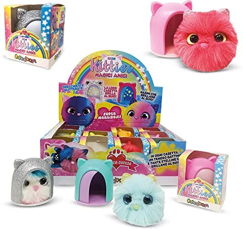 Sbabam s.r.l. Peluche Little Kitties Magici Amici, Pack da 3 Pezzi con soggetti Differenti con Adesivi. Le Casette brillano al Buio.