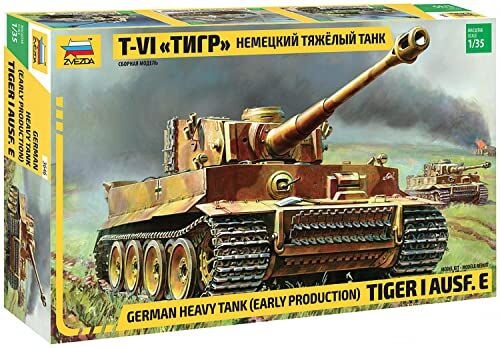Zvezda 500783646 Modellino carro armato Tiger I Early (Kursk), scala 1:35