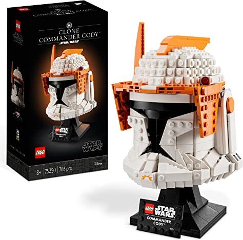 Lego Star Wars Casco del Comandante Clone Cody, Set Serie Caschi 2023, Collezione per Adulti da The Clone Wars, Idea Regalo da Esposizione