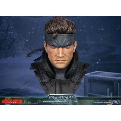 First 4 Figures First4Figures – Metal Gear Solid (Solid Snake Busto grandezza naturale) in resina First 4 Figures First4Figures – Metal Gear Solid (Solid Snake Busto grandezza naturale) in resina