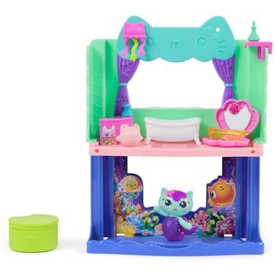 DREAMWORKS GABBY'S DOLLHOUSE Gabby’s Dollhouse: The Movie – La stanza Bagno Spa-meraviglia, Playset da 10 Pezzi con Personaggio, Accessori e Sorpresa, Giocattolo per Bambine e Bambini dai 3 anni in su DREAMWORKS GABBY'S DOLLHOUSE Gabby’s Dollhouse: The Movie – La stanza Bagno Spa-meraviglia, Playset da 10 Pezzi con Personaggio, Accessori e Sorpresa, Giocattolo per Bambine e Bambini dai 3 anni in su