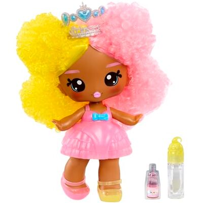 Yummiland Large Doll Nia Candy Fluff -Include 1 bambola, lucidalabbra profumato fai-da-te, abiti e capelli personalizzabili, Età 4+ Yummiland Large Doll Nia Candy Fluff -Include 1 bambola, lucidalabbra profumato fai-da-te, abiti e capelli personalizzabili, Età 4+