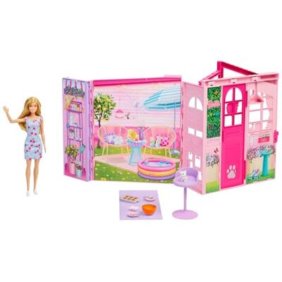 Barbie Casa Weekend all'Avventura, set con 4 aree di gioco, bambola e gattino, include 2 letti a castello e 10 accessori a tema tra cui biscotti da infornare, Barbie Casa Weekend all'Avventura, set con 4 aree di gioco, bambola e gattino, include 2 letti a castello e 10 accessori a tema tra cui biscotti da infornare,