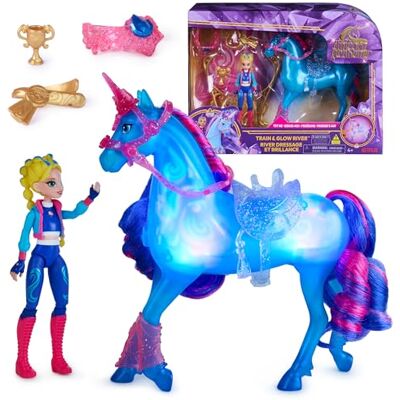 Unicorn Academy , Unicorno Train & Glow River con Isabel, 3 Accessori da Dressage ed Effetto Luminoso, Bambole e unicorni Giocattolo per Bambine dai 4 Anni in su Unicorn Academy , Unicorno Train & Glow River con Isabel, 3 Accessori da Dressage ed Effetto Luminoso, Bambole e unicorni Giocattolo per Bambine dai 4 Anni in su