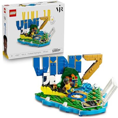 Lego Editions Vini Jr. – Highlights Calcistici Giocattolo Modello 3D da Esposizione con Minifigure da Collezione Decorazione Camera da Letto Regalo per Bambini, Bambine e Fan da 10 Anni Lego Editions Vini Jr. – Highlights Calcistici Giocattolo Modello 3D da Esposizione con Minifigure da Collezione Decorazione Camera da Letto Regalo per Bambini, Bambine e Fan da 10 Anni