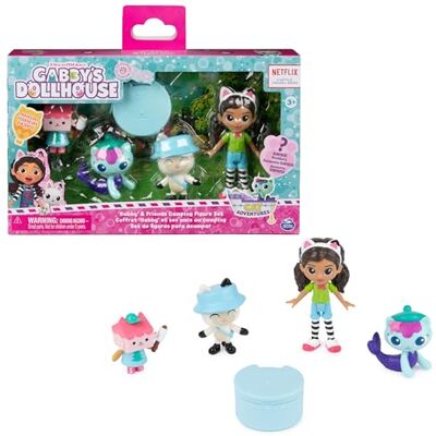 DREAMWORKS GABBY'S DOLLHOUSE Gabby’s Dollhouse, Confezione da 4 personaggi in versione campeggio, Gabby, Pandy Panda, Baby Scatola e Siregatta, giocattoli per bambine e bambini dai 3 anni in su DREAMWORKS GABBY'S DOLLHOUSE Gabby’s Dollhouse, Confezione da 4 personaggi in versione campeggio, Gabby, Pandy Panda, Baby Scatola e Siregatta, giocattoli per bambine e bambini dai 3 anni in su