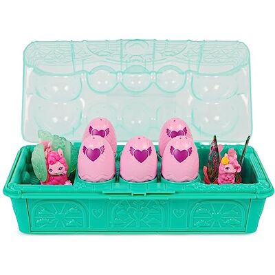 HATCHIMALS CollEGGtibles, Confezione Famiglia di Lama Rainbow-Cation con Set di Gioco a Sorpresa, 10 Personaggi e 2 Accessori, Giocattoli per Bambine dai 5 Anni in su HATCHIMALS CollEGGtibles, Confezione Famiglia di Lama Rainbow-Cation con Set di Gioco a Sorpresa, 10 Personaggi e 2 Accessori, Giocattoli per Bambine dai 5 Anni in su