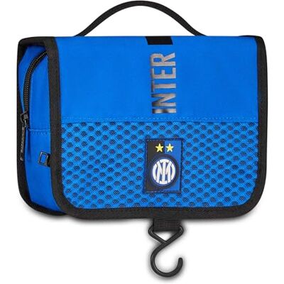 Seven Trousse Viaggio Inter, Blu, Appendibile, Scomparto con zip, Tasca Interna con rete, Per bambini, Ragazzi e adulti, Tempo libero, Calcio, Prodotto ufficiale Seven Trousse Viaggio Inter, Blu, Appendibile, Scomparto con zip, Tasca Interna con rete, Per bambini, Ragazzi e adulti, Tempo libero, Calcio, Prodotto ufficiale