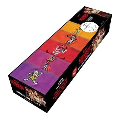 Larousse Stranger Socks Stranger Things: Coffret avec 1 livret et 5 paires de chaussettes Larousse Stranger Socks Stranger Things: Coffret avec 1 livret et 5 paires de chaussettes