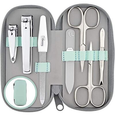 marQus Set Manicure Professionale – Kit da 7 Pezzi con Custodia in Vera Pelle. Include Tagliaunghie, Forbicine, una Lima in Vetro esclusiva e strumenti di qualità. Perfetto per Uomo, Donna e viaggi marQus Set Manicure Professionale – Kit da 7 Pezzi con Custodia in Vera Pelle. Include Tagliaunghie, Forbicine, una Lima in Vetro esclusiva e strumenti di qualità. Perfetto per Uomo, Donna e viaggi
