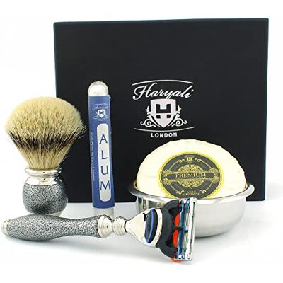 Haryali London 5 Edge Rasoio da barba, pennello con punta in argento, ciotola e sapone. Haryali London 5 Edge Rasoio da barba, pennello con punta in argento, ciotola e sapone.
