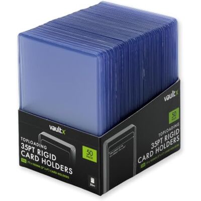 Vault X Toploader 35pt per Carte da Collezione, Premium Extra Spessi, Portacarte Rigidi Senza Giunture 3" x 4", Bustine Rigide, Protezione Trasparente TCG (Confezione da 50) Vault X Toploader 35pt per Carte da Collezione, Premium Extra Spessi, Portacarte Rigidi Senza Giunture 3" x 4", Bustine Rigide, Protezione Trasparente TCG (Confezione da 50)