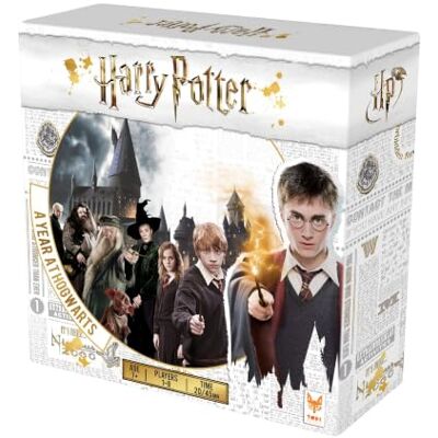 Topi Games Harry Potter A Year at Hogwarts Gioco da tavolo, inglese Edizione inglese; 1-8 giocatori; 20-45 min; 7+; missioni, esami, Quidditch e duelli Topi Games Harry Potter A Year at Hogwarts Gioco da tavolo, inglese Edizione inglese; 1-8 giocatori; 20-45 min; 7+; missioni, esami, Quidditch e duelli