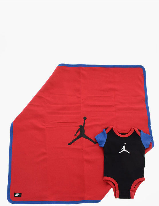 Nike JORDAN Set Body e Copertina taglia 3 M Nike JORDAN Set Body e Copertina taglia 3 M