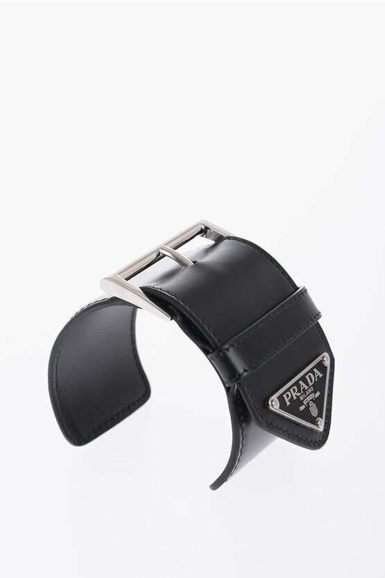 Prada Bracciale Open Bangle in Pelle con Fibbia Argentata taglia M