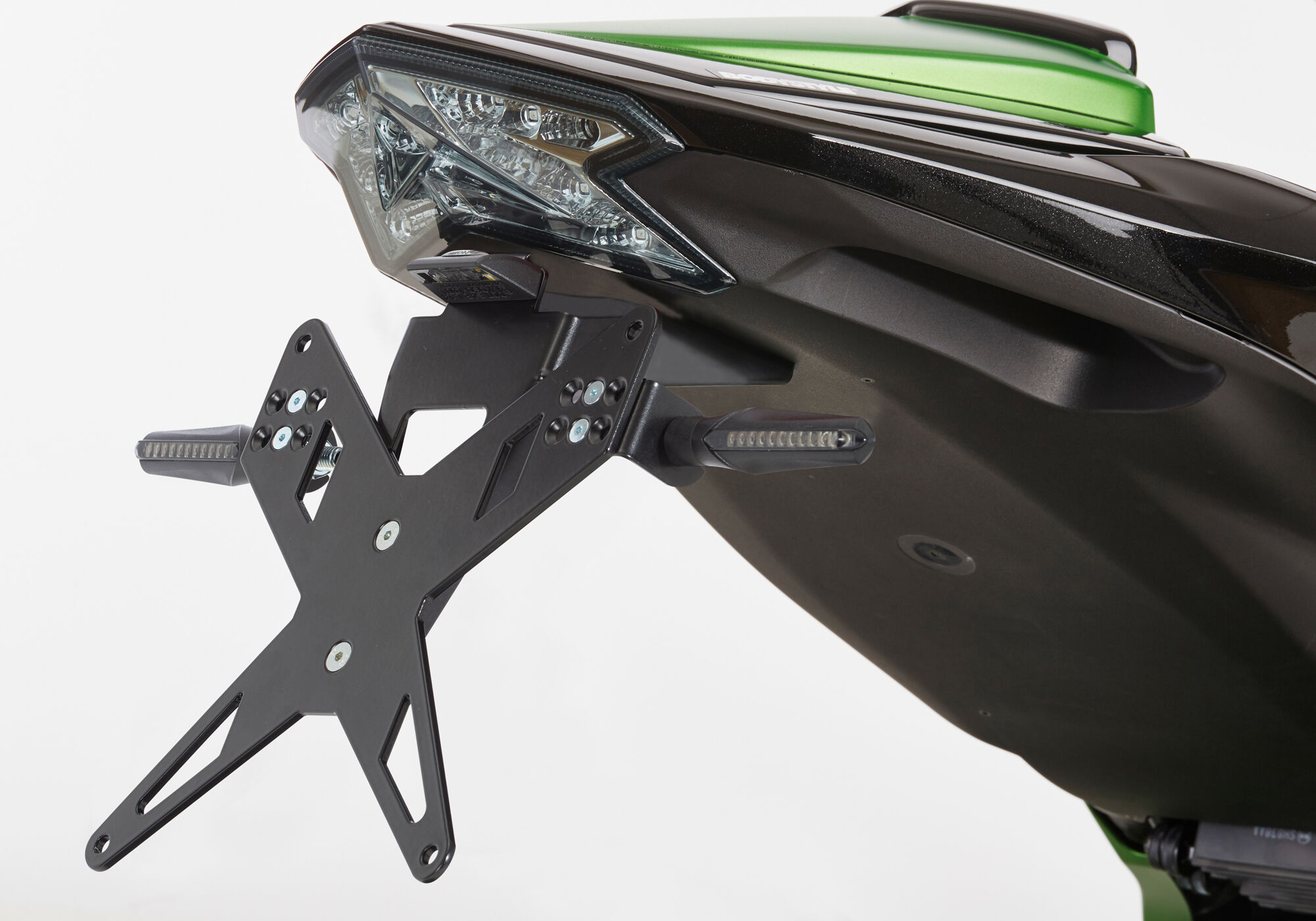 PROTECH Kit porta targa , incluso riflettore e piastra leggera acciaio inossidabile/nero alluminio rivestito in polvere Nero