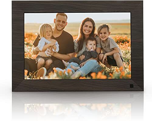 CedarTrap Touch WiFi Digital Picture Frame, 10 pollici IPS Touch Screen, HD Display, 16GB Memory, Magnetic Bracket, Motion Sensor, Autorotazione, Condivisione di foto e video attraverso le