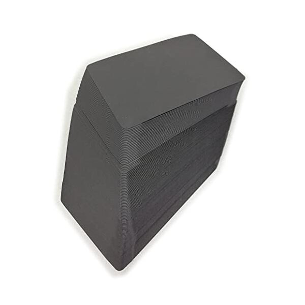 oy 100 cartoncini colore nero carta spessa da 400 gr. in formato a6 150 x 105 mm.