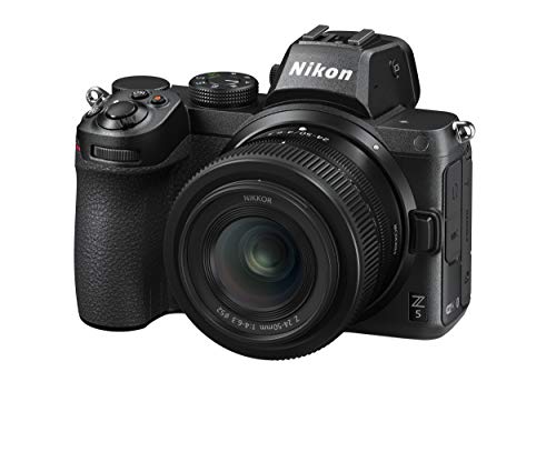 Nikon Z5 + Z 24-50 + Lexar SD 64 GB 667x Pro Fotocamera Mirrorless, CMOS FX 24.3 MP, Full Frame, Mirino Quad-VGA EVF, LCD 3.2" Touch, Wi-Fi, Bluetooth, Video 4K, Nero [Nital Card: 4 Anni di Garanzia]