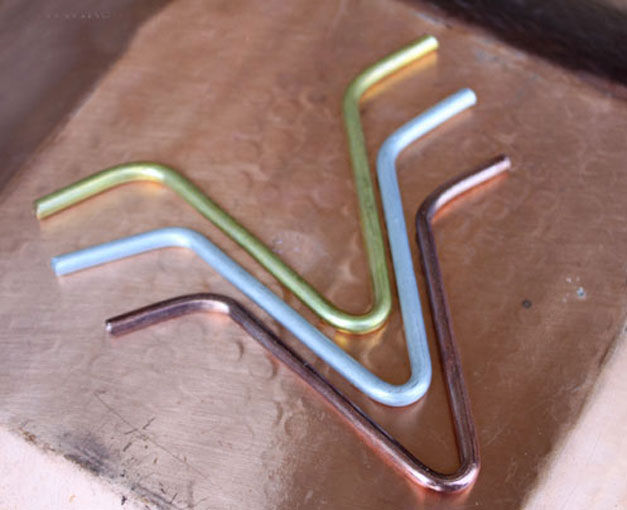 Gancio Di Connessione Catene Pioggia Diretto A Grondaia Mod. V-Hook Marrone Forh Gancio Di Connessione Catene Pioggia Diretto A Grondaia Mod. V-Hook Marrone Forh