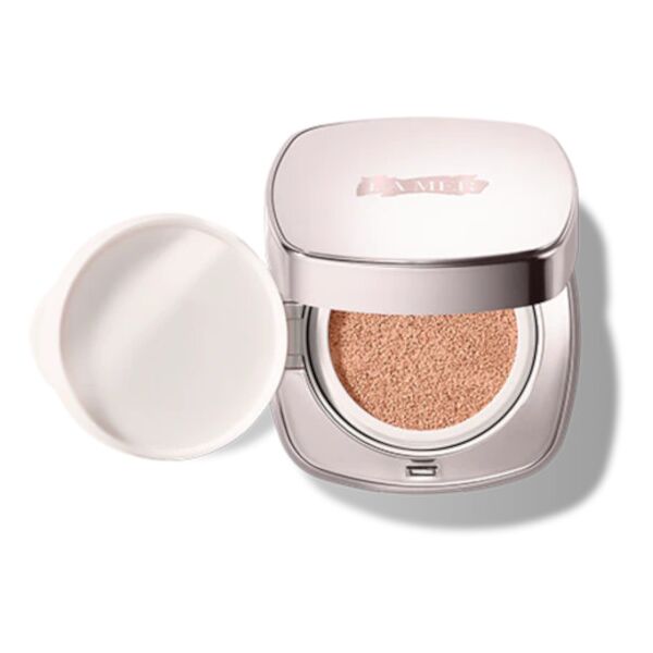 la mer the luminous lifting cushion foundation spf 20 21 petal