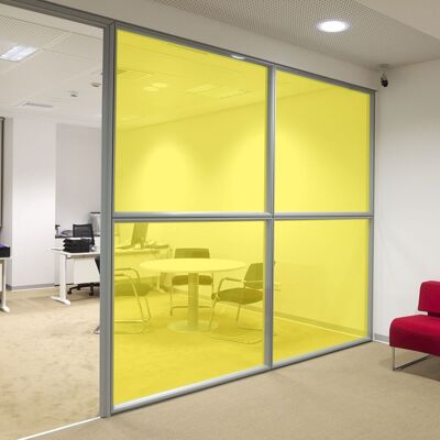 STICKERSLAB Pellicola Trasparente Colorata Adesiva Per Vetrate In 8 Colori - Colore: Giallo - Misura: 152cm X 30cm STICKERSLAB Pellicola Trasparente Colorata Adesiva Per Vetrate In 8 Colori - Colore: Giallo - Misura: 152cm X 30cm
