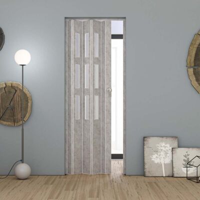 FORTE Porta A Soffietto Da Interno In Pvc 83x214 Cm Mod. Maya Colore Cemento Grigio Con Vetro Satinato FORTE Porta A Soffietto Da Interno In Pvc 83x214 Cm Mod. Maya Colore Cemento Grigio Con Vetro Satinato