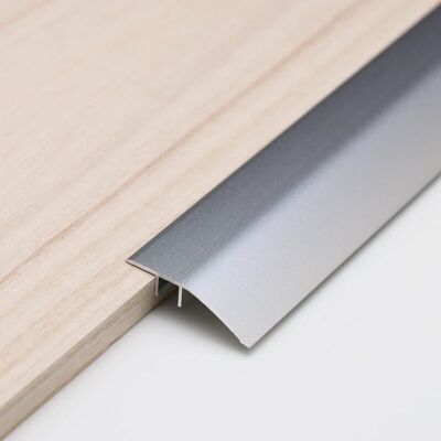 OEM Adatto Per Porte/tappeti/piastrelle/pavimenti Irregolari/listelli Di Transizione Per Pavimenti In Legno, Rampe Di Soglia In Alluminio, Listelli Di Soglia, Larghezza 52 Mm, Grigio OEM Adatto Per Porte/tappeti/piastrelle/pavimenti Irregolari/listelli Di Transizione Per Pavimenti In Legno, Rampe Di Soglia In Alluminio, Listelli Di Soglia, Larghezza 52 Mm, Grigio