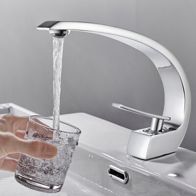 AURALUM - Rubinetto Lavabo Bagno In Ottone, Miscelatori Monocomando Per Bagno, Miscelatore Lavabo Con Aeratore Removibile, Moderno Curvo, Cromato AURALUM - Rubinetto Lavabo Bagno In Ottone, Miscelatori Monocomando Per Bagno, Miscelatore Lavabo Con Aeratore Removibile, Moderno Curvo, Cromato