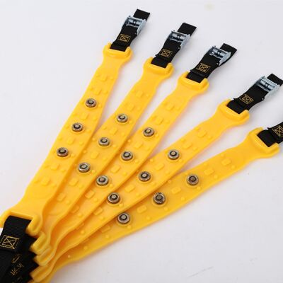 OEM Accessori Universali Antiscivolo Per Catene Da Neve Per Auto Con Custodia In Nylon, Adatti A Pneumatici Da 165 A 275 Mm. OEM Accessori Universali Antiscivolo Per Catene Da Neve Per Auto Con Custodia In Nylon, Adatti A Pneumatici Da 165 A 275 Mm.