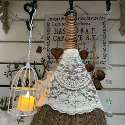 OEM Mini Scopa E Paletta Per Ufficio In Paglia Intrecciata – Set Di 2 Accessori Decorativi E Funzionali Per Interni E Giardino OEM Mini Scopa E Paletta Per Ufficio In Paglia Intrecciata – Set Di 2 Accessori Decorativi E Funzionali Per Interni E Giardino