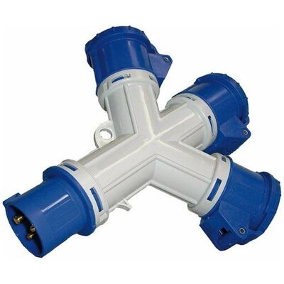 Brennenstuhl Distributore di energia - 3 prese CEE - 230V/16A - IP44 - 3 poli Brennenstuhl Distributore di energia - 3 prese CEE - 230V/16A - IP44 - 3 poli